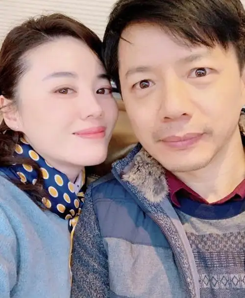 回顾段奕宏娶了日籍师妹为妻结婚11年无绯闻活成人生赢家