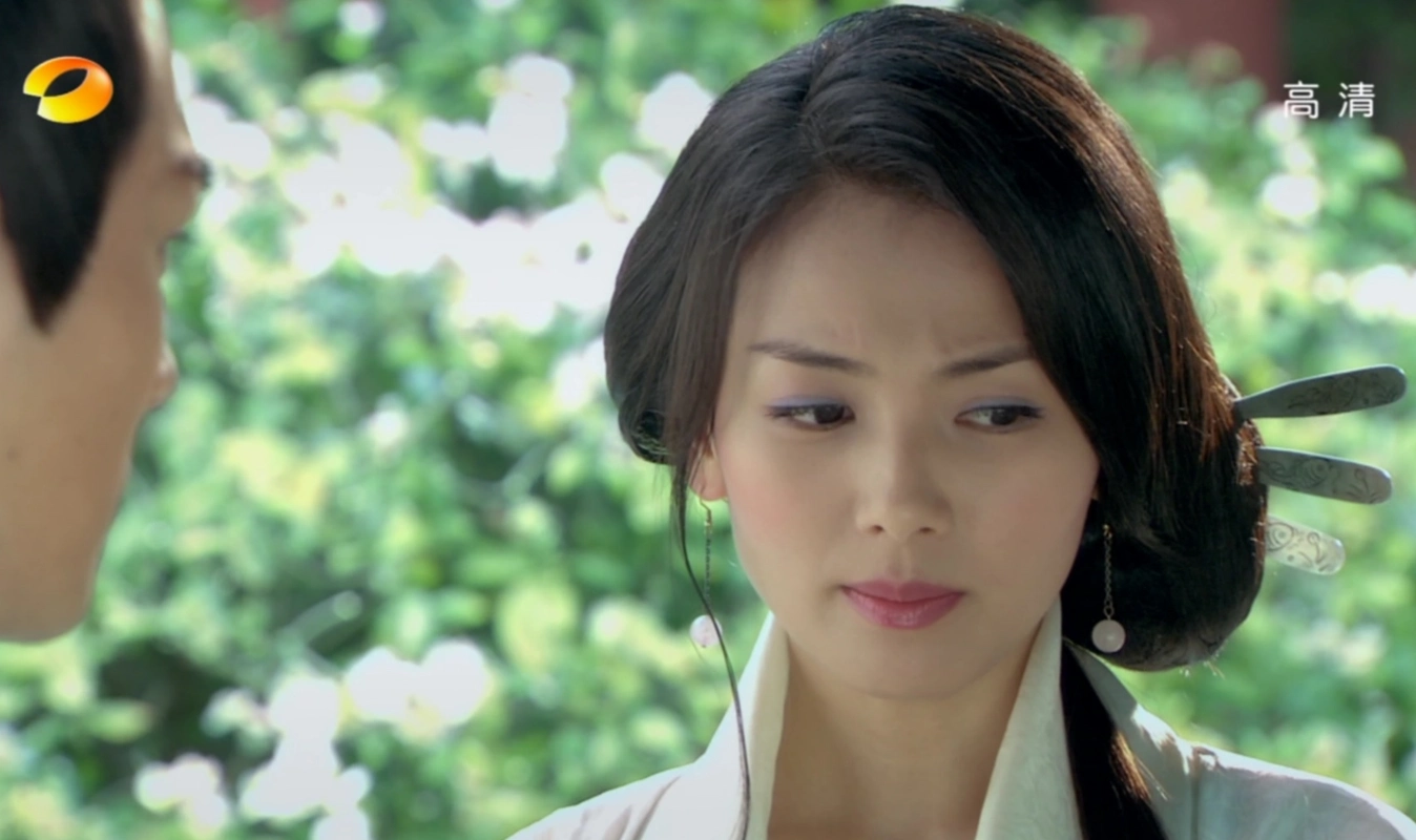 刘涛《倾世皇妃》中温静若的长耳环,个个美翻天,图四简单却最美