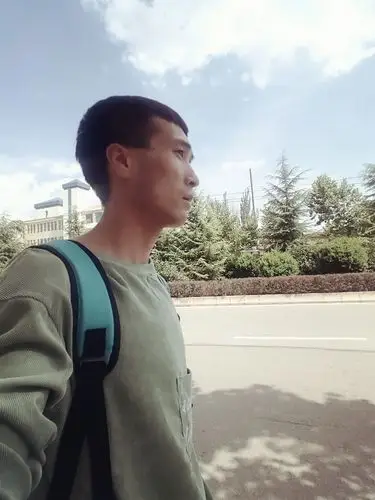 删小东8-9月最新自拍生活照