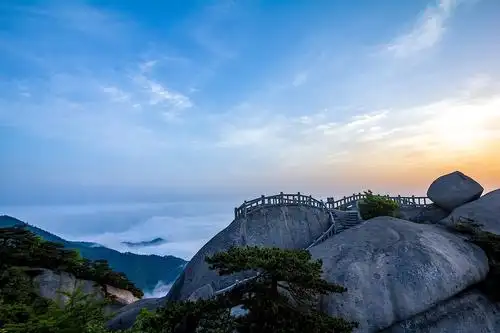 安徽游记:天柱山又称皖山,是当地几大名山之一