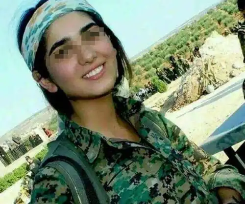 战争中的叙利亚:大多数男性战死,女性提枪变身"女战士"!