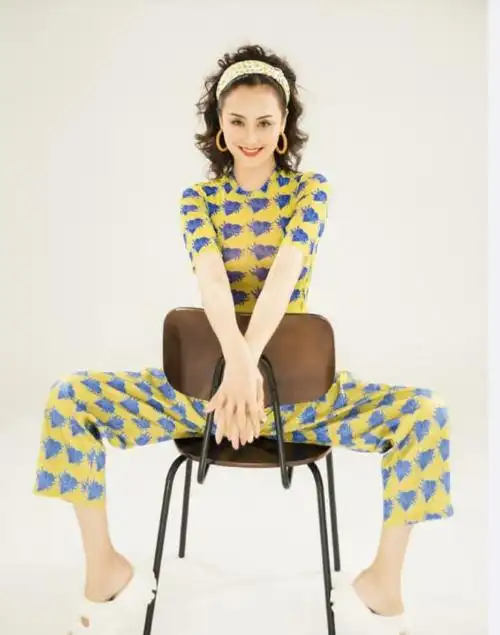 妈妈专业户李颖55岁身材状态不输年轻小姑娘怎么做到的