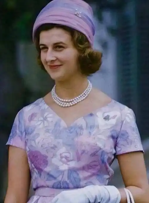 原创玛丽娜公主好任性为了结婚不惜暴露母亲和菲利普亲王的婚外情