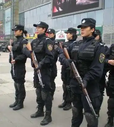 成都女子特警队惊艳亮相