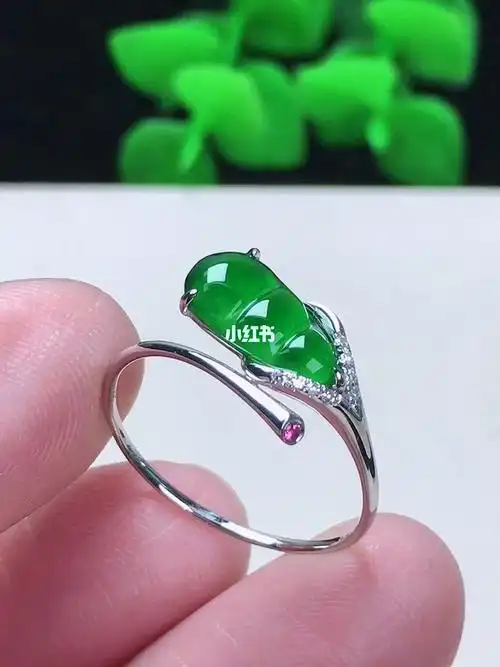 完美,18k金镶嵌满绿福豆四季豆翡_四季豆_18k金镶嵌_翡翠戒指_时尚