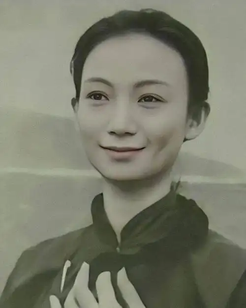 导演刘立立给原配赚钱为原配绝育72岁原配儿子让其母腾位置