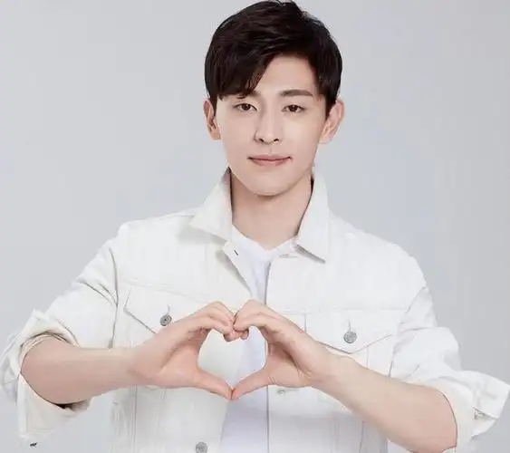 "封杀"整整2年了,再看邓伦如今的处境,他很可恨,但也很可悲|杨紫|男神