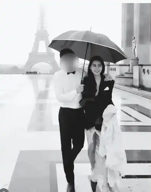 马筱梅晋升汪太太,网友对比两张结婚证,还是大s和汪小菲最配