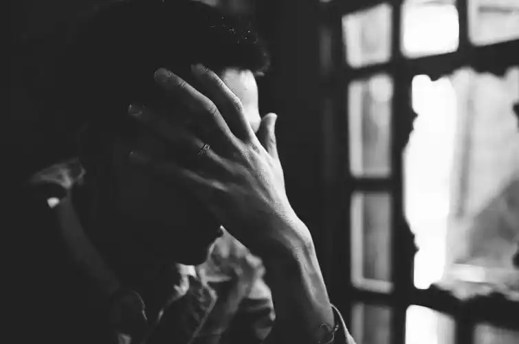 大昭寺失恋的男生