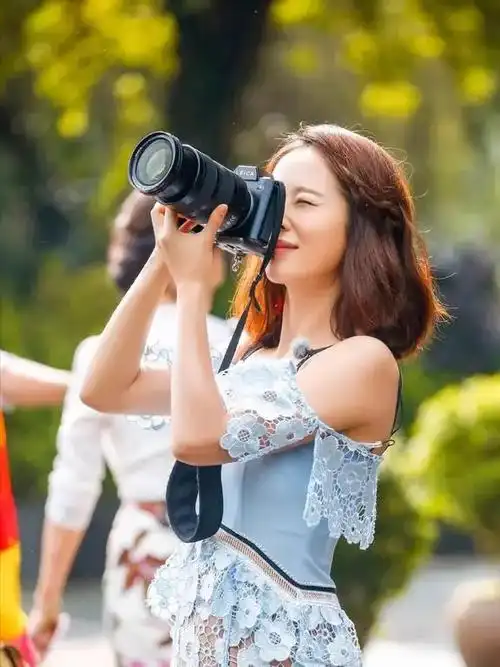 在2015年6月12《奔跑吧兄弟我的野蛮女友》那一期,江一燕好像完全不