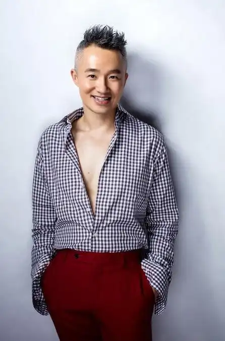 "消失"的主持人程雷被曝因肝病去世,本人辟谣!隐退原因疑曝光