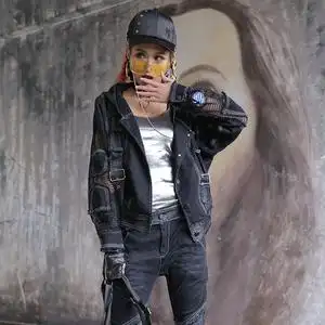 朋克风衣服女图片