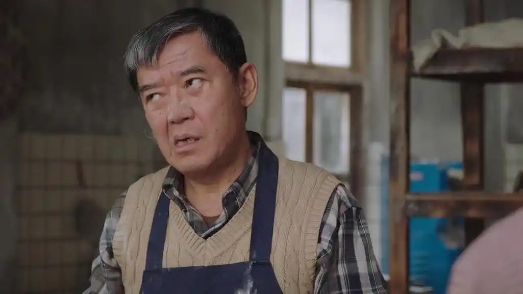 退休的李立群又出来惹事,吐槽郝蕾演技差,惹网友众怒,纷纷吐槽