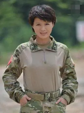 她因胖自卑下嫁十八线老公,老公却在火了闹离婚,网友:嫁演员风险太大!