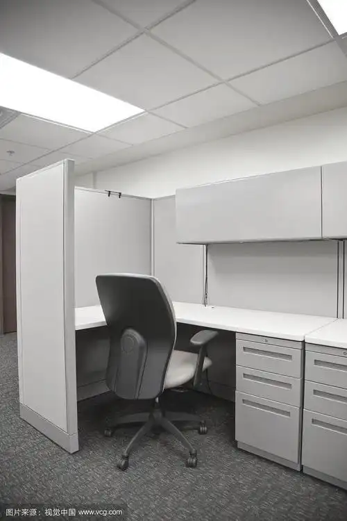 an image of a white empty cubicle