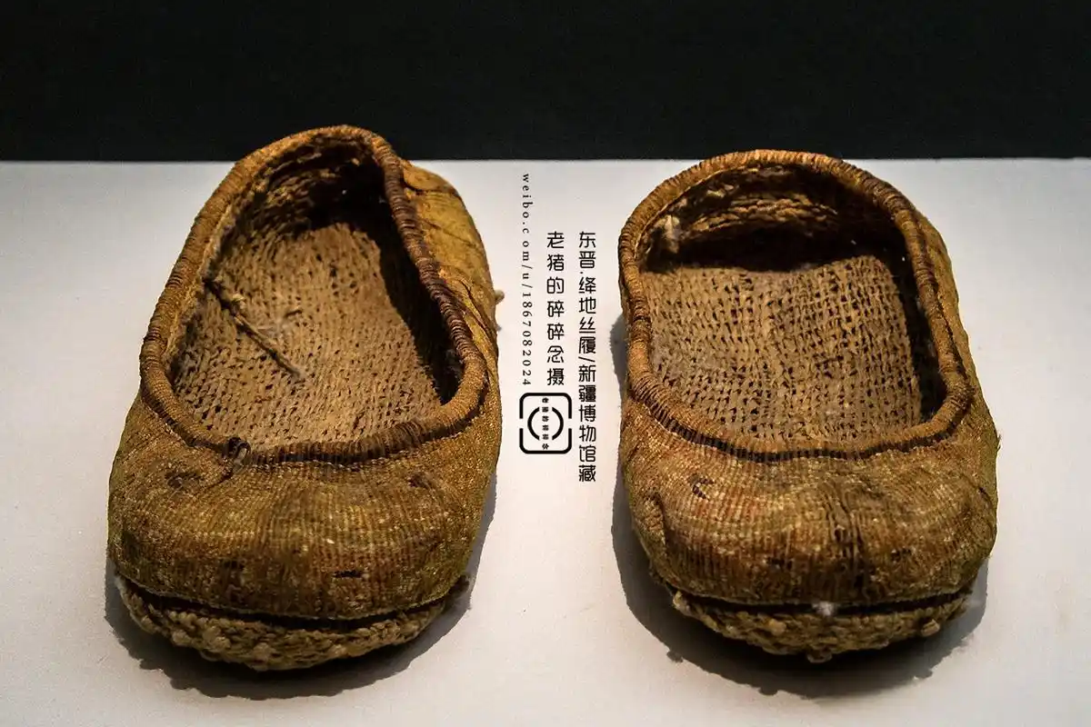 新疆维吾尔自冶区博物馆藏 "交融汇聚—新疆精品历史文物展"