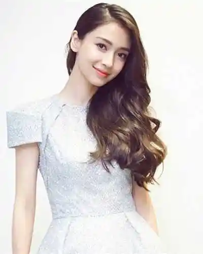angelababy卷发叫什么名字 原来女神爱的还是波浪大卷发-中名网
