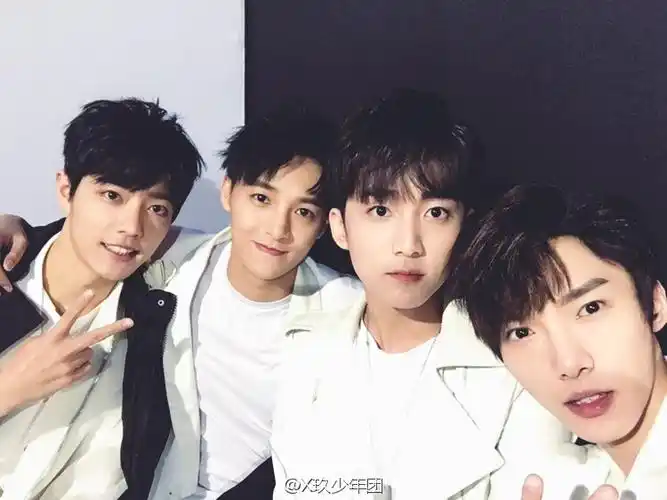 p data-id="gnx4ibqxef">x玖少年团,中国内地流行乐男子演唱组合,由