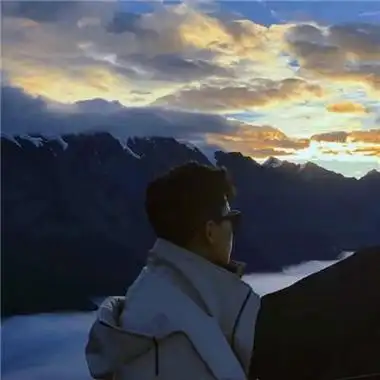 冷酷的真人男生头像背影 男生头像图片大全 -【爱个性】