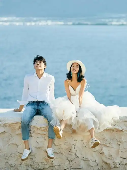 文艺风海边日系婚纱照旅拍婚纱照