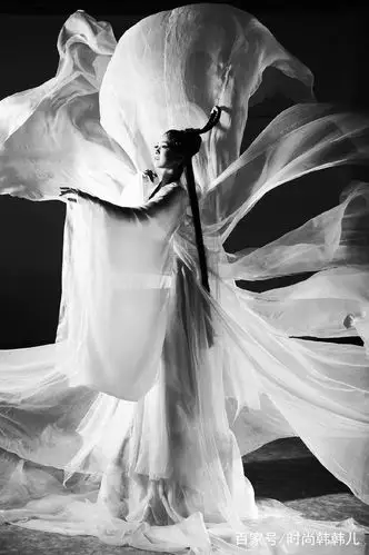 国风正当行,一起来欣赏古典舞女神唐诗逸的绝美造型