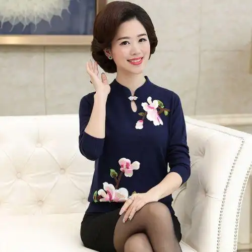 新款妈妈装秋冬装上衣打底衫中老年人女装40岁50岁针织羊绒衫毛衣