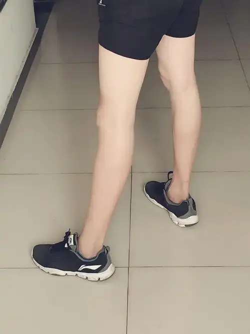 女生如何锻炼出漂亮的腿型