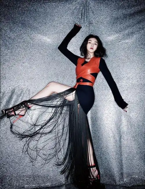 大s营业风格大变,最新大片流出,身材凹凸野性十足,简直不敢认