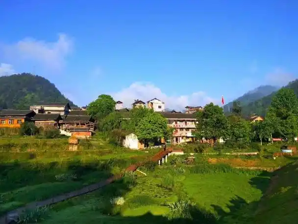 「和美城乡 四大行动」看得见山水 记得住乡愁——台江县长滩村传统