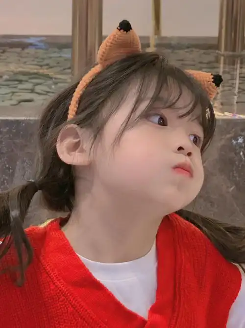 网易云热评:有一次情绪特别崩溃,大街上又不敢一个