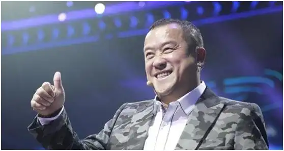 14年前曾志伟被打的差点丧命为什么会牵扯上容祖儿