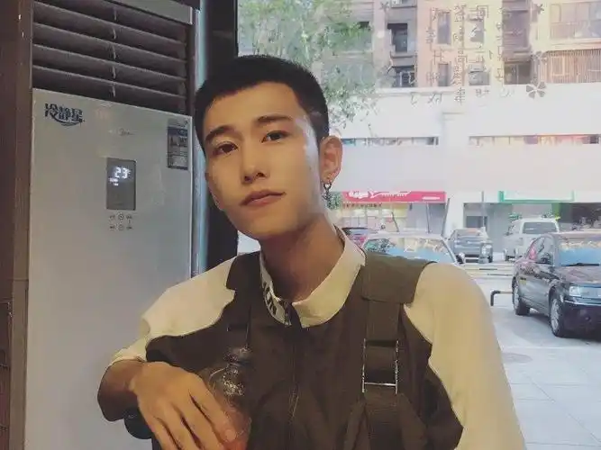 热议李梦然个人资料简介被扒身高年龄多少女朋友是李璐璐吗