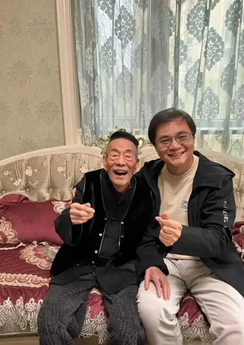 德云社高峰看望五位师爷杨少华田立禾常宝庆常宝丰张立林