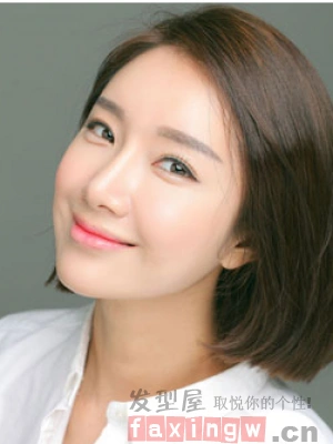 直发无刘海发型 简单清爽显气质