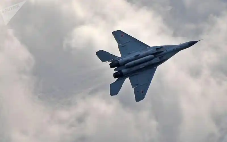 俄罗斯多功能前线战斗机米格-35完成在莫斯科郊外的茹科夫斯基举行的"