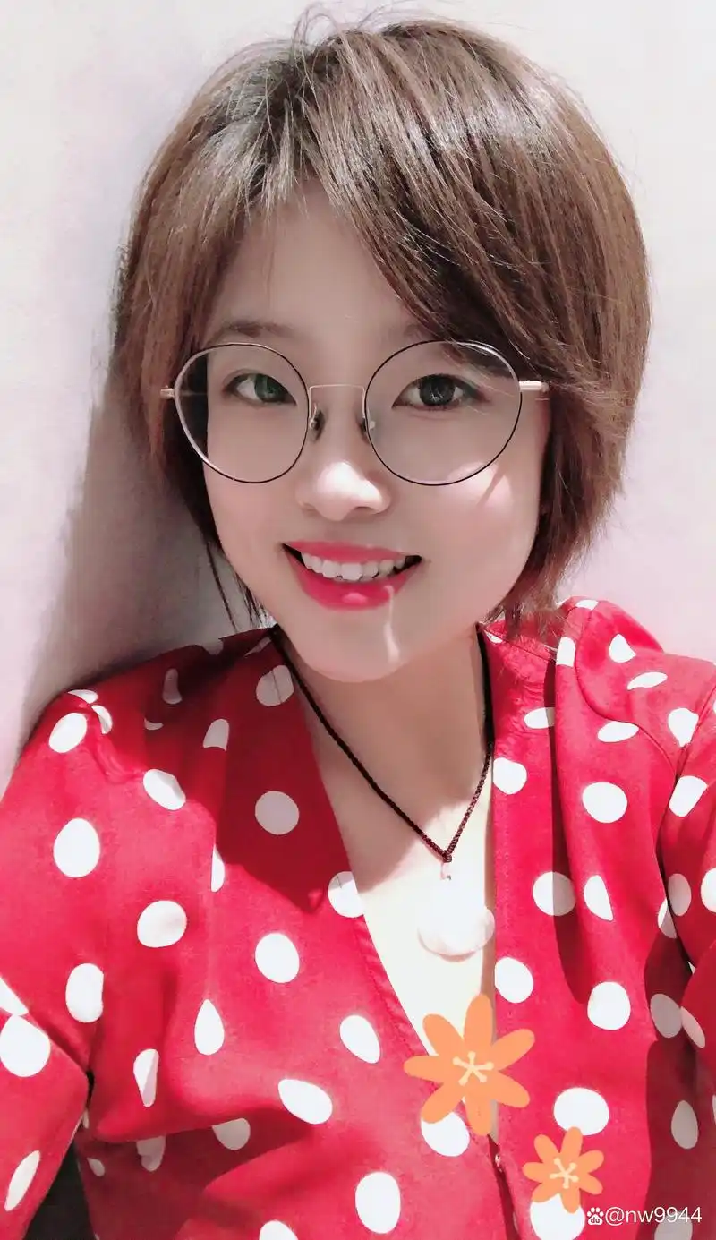 齐刘海美女生活照 普通人美女生活照 美女生活照素材合集11