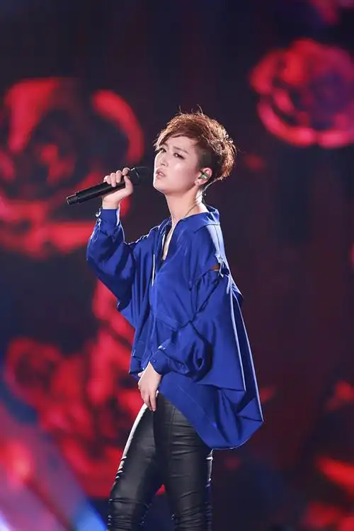 超级女声黄汐源