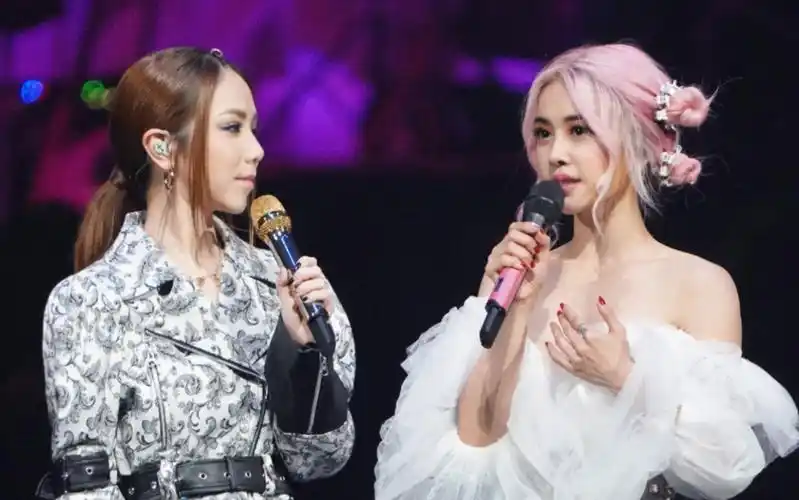 蔡依林 邓紫棋 说爱你 合作舞台