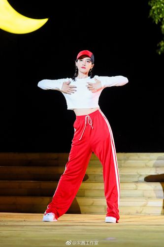 韩版宽松嘻哈街舞服装jazz爵士舞套装学生现代舞蹈演出服女练功服