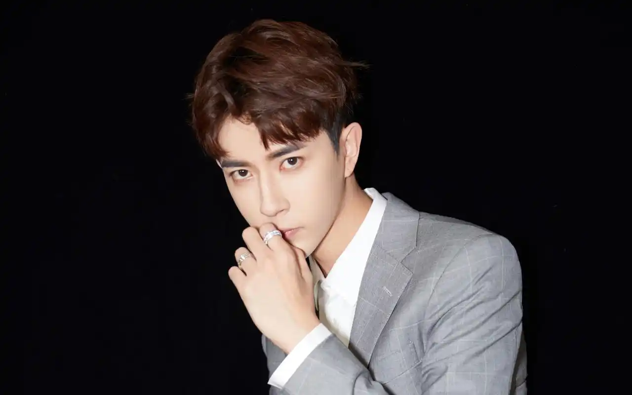 于朦胧帅气图片高清电脑桌面壁纸,大陆明星,帅气,帅哥,演员,帅哥明星