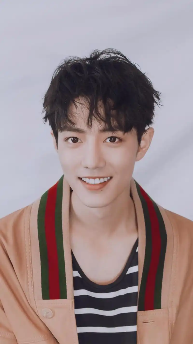 肖战清爽干净阳光帅气写真,高清图片,手机锁屏桌面-壁纸族