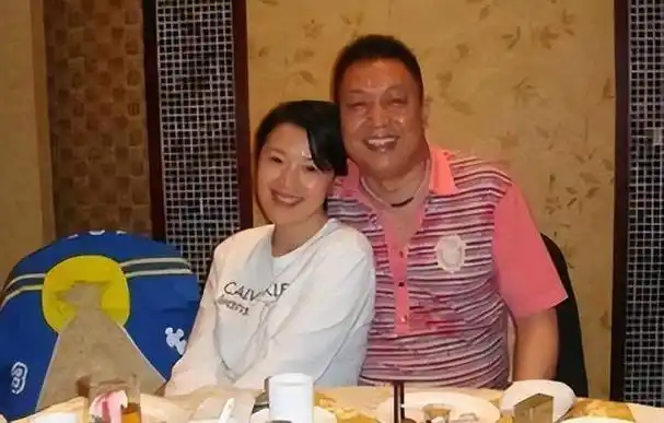 离婚20年后,再看小香玉的现状,才明白王为念为何与她离婚