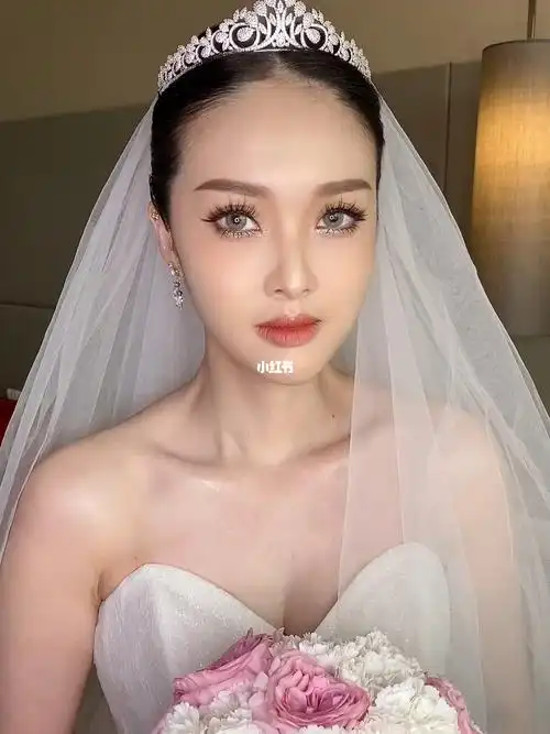 泰式新娘妆容
