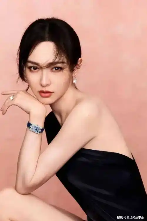 展现清纯魅力,女神风范十足! 明星美图之唐嫣