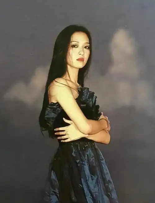 "台湾第一美女"胡因梦自然老去太优雅!果然美从来与年龄无关