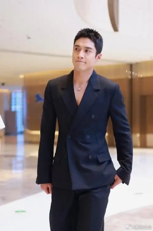 韩东君型男风采