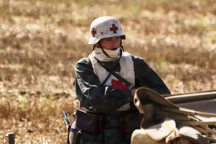 没想到,二战德军官兵对于自己下半身的约束如此严苛