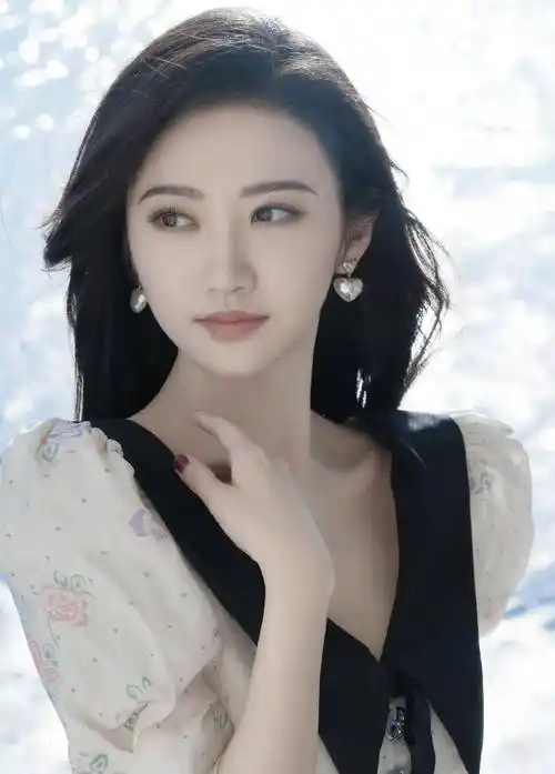 女星景甜写真合集:优雅温婉,恬静贤淑_景甜_写真