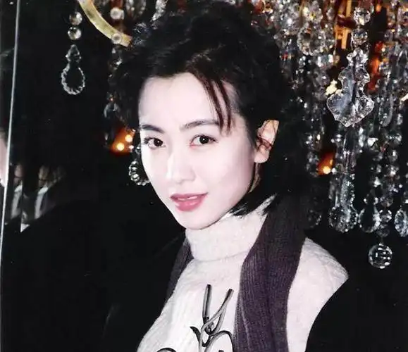 袁洁莹袁洁莹,短发女神袁洁莹,清秀帅气样样行,秒杀同框郭富城