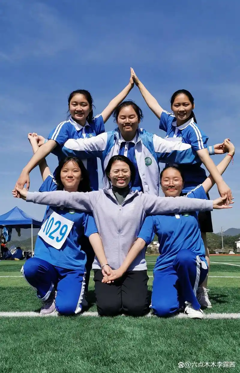 多人集体合影拍照姿势大全,集体毕业照团建照闺蜜合照摆pose方法